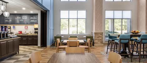 Free daily buffet breakfast