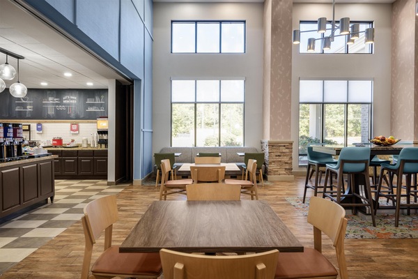 Free daily buffet breakfast