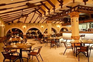 Breakfast, lunch, dinner served; international cuisine 