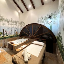 Sauna, Turkish bath/hammam, body treatments, hydrotherapy, aromatherapy