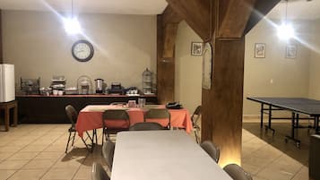 Breakfast area