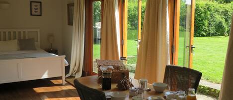 Decoració individual, mobiliari individual i escriptori