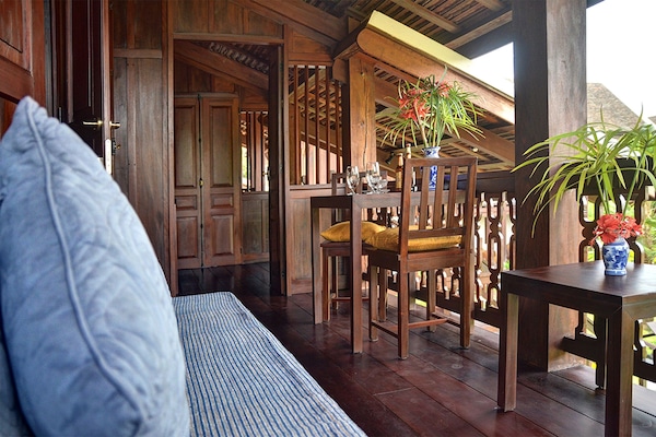 Tradition Deluxe | Balkoni