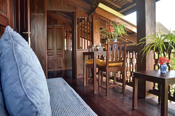 Tradition Deluxe | Balcony