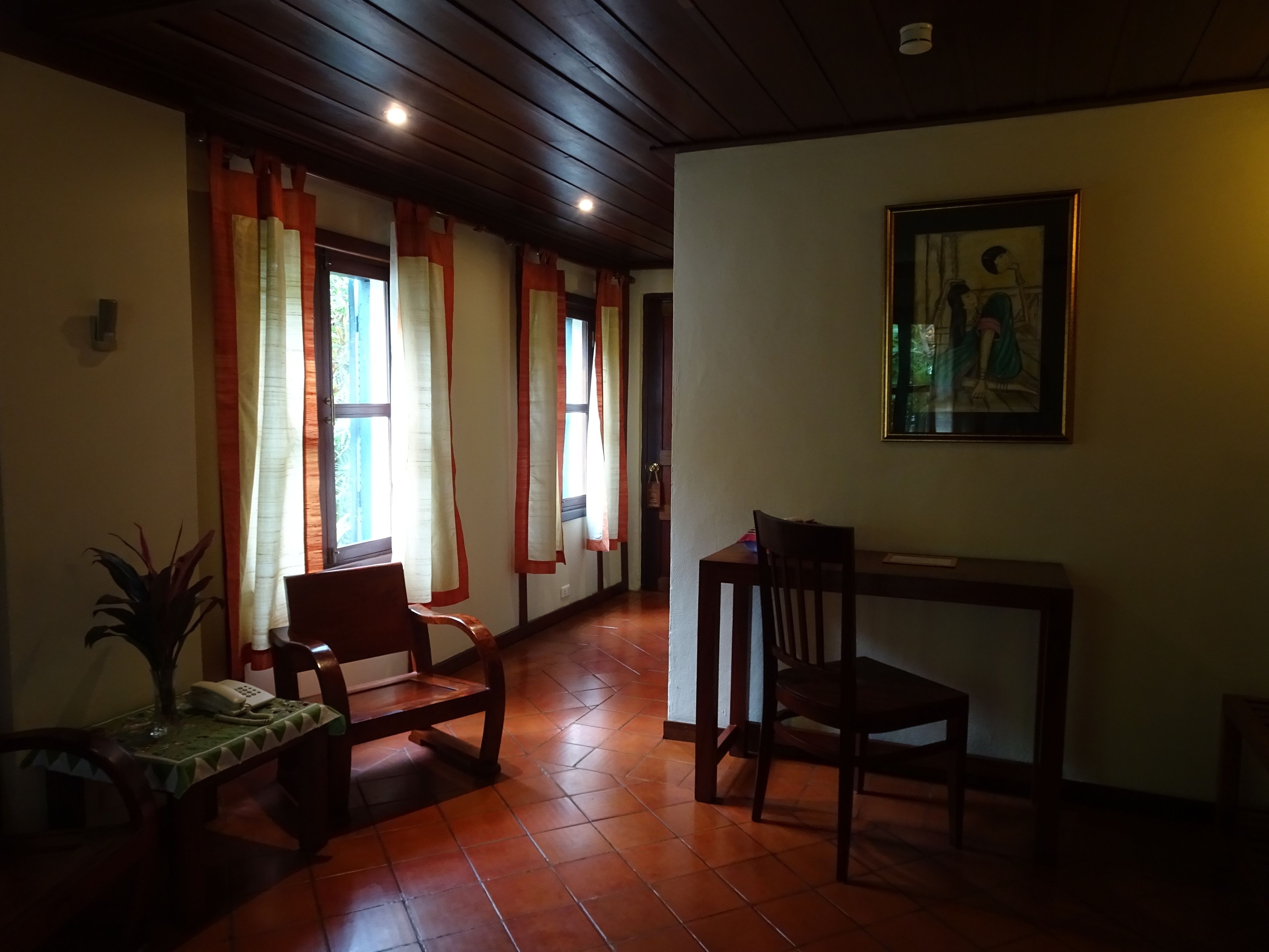 standard room | 3 bedrooms, free minibar items, in-room safe, individually decorated