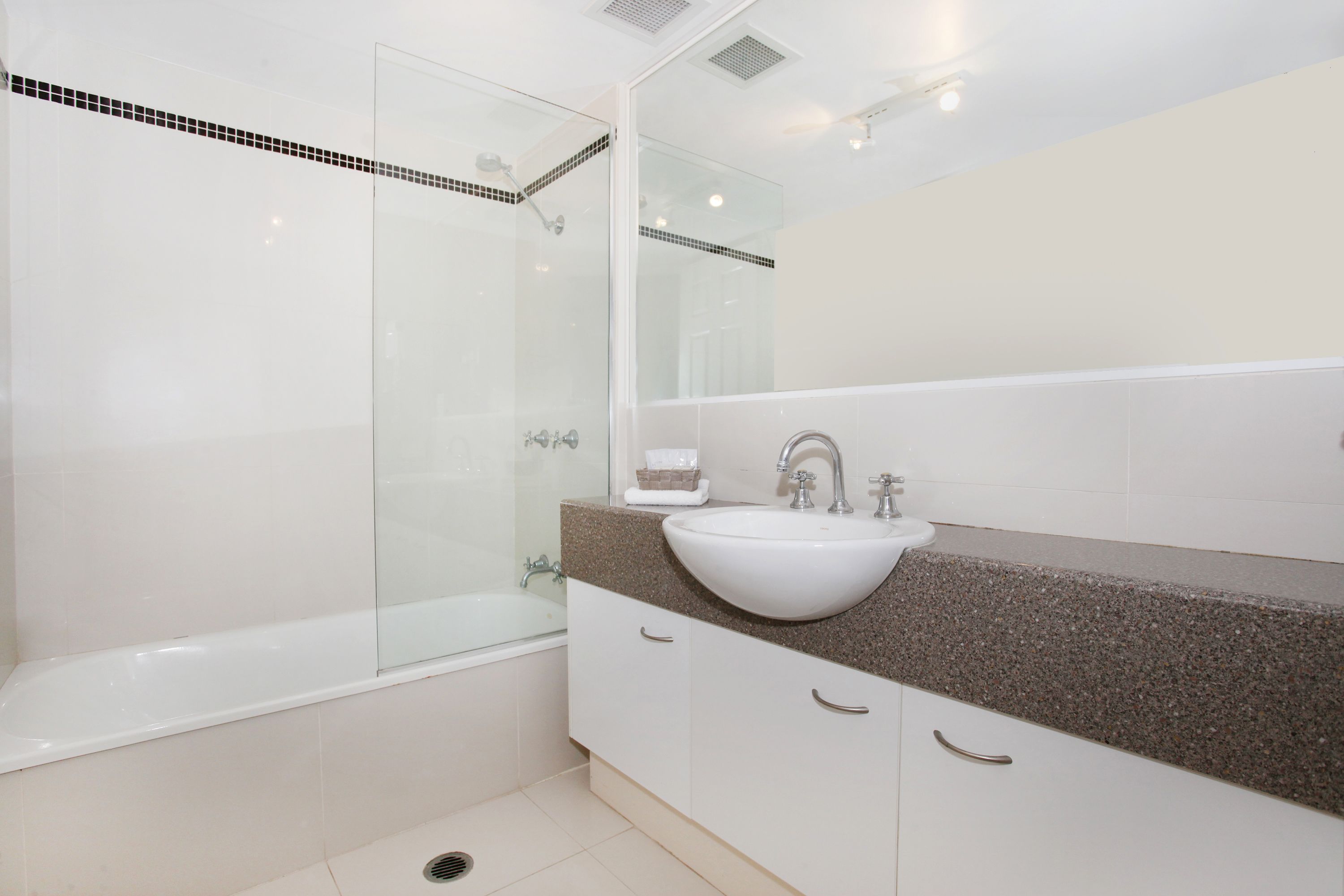 Dockside Mooloolaba — image 10