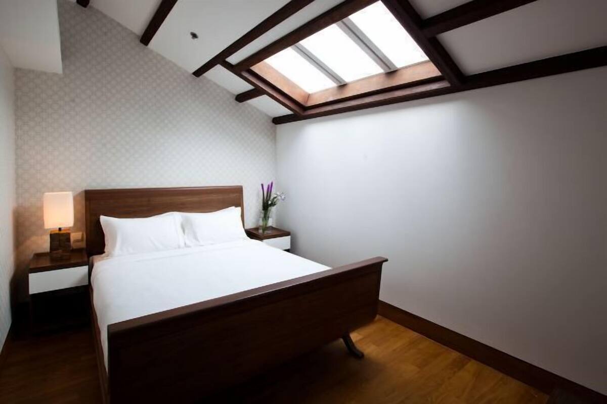 Minibar, in-room safe, desk, blackout curtains