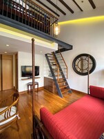 Loft, 1 cama King e sofá-cama (Sultan) | Frigobar, cofres nos quartos, escrivaninha, cortinas blackout