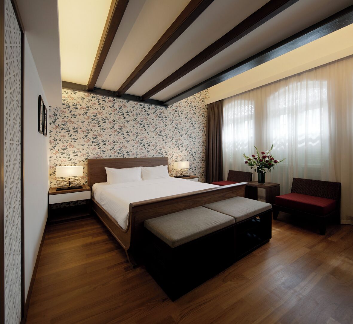 The Puteri Room | Minibar, in-room safe, desk, blackout curtains