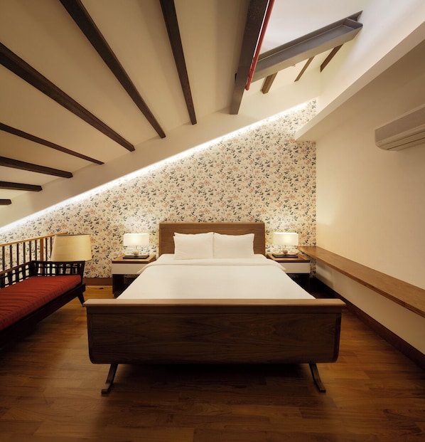 Loft, 1 cama King size y sofá cama (Sultan) | Minibar, caja de seguridad en la habitación y escritorio