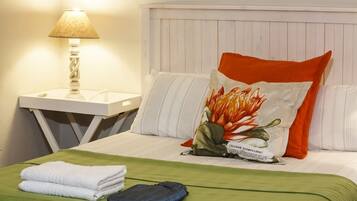 Familie cottage, 2 slaapkamers, privézwembad | 2 slaapkamers, een kluis op de kamer, individueel gedecoreerd