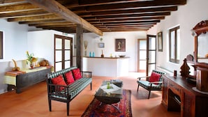 Reception - Ambelikos Traditional AgroHotel (Potamitissa)