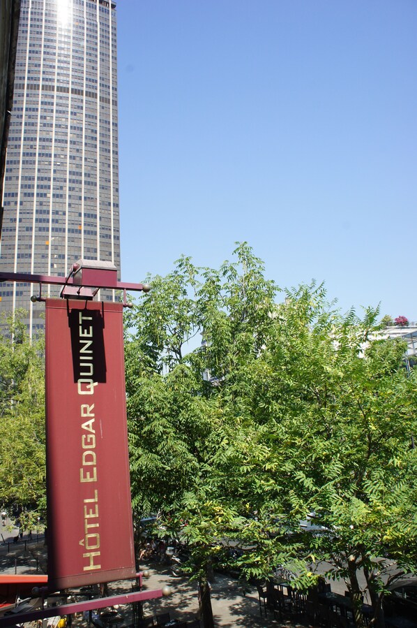 الإطلالة من المنشأة