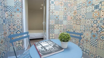 Chambre Standard, patio | Literie de qualité supérieure, coffres-forts dans les chambres
