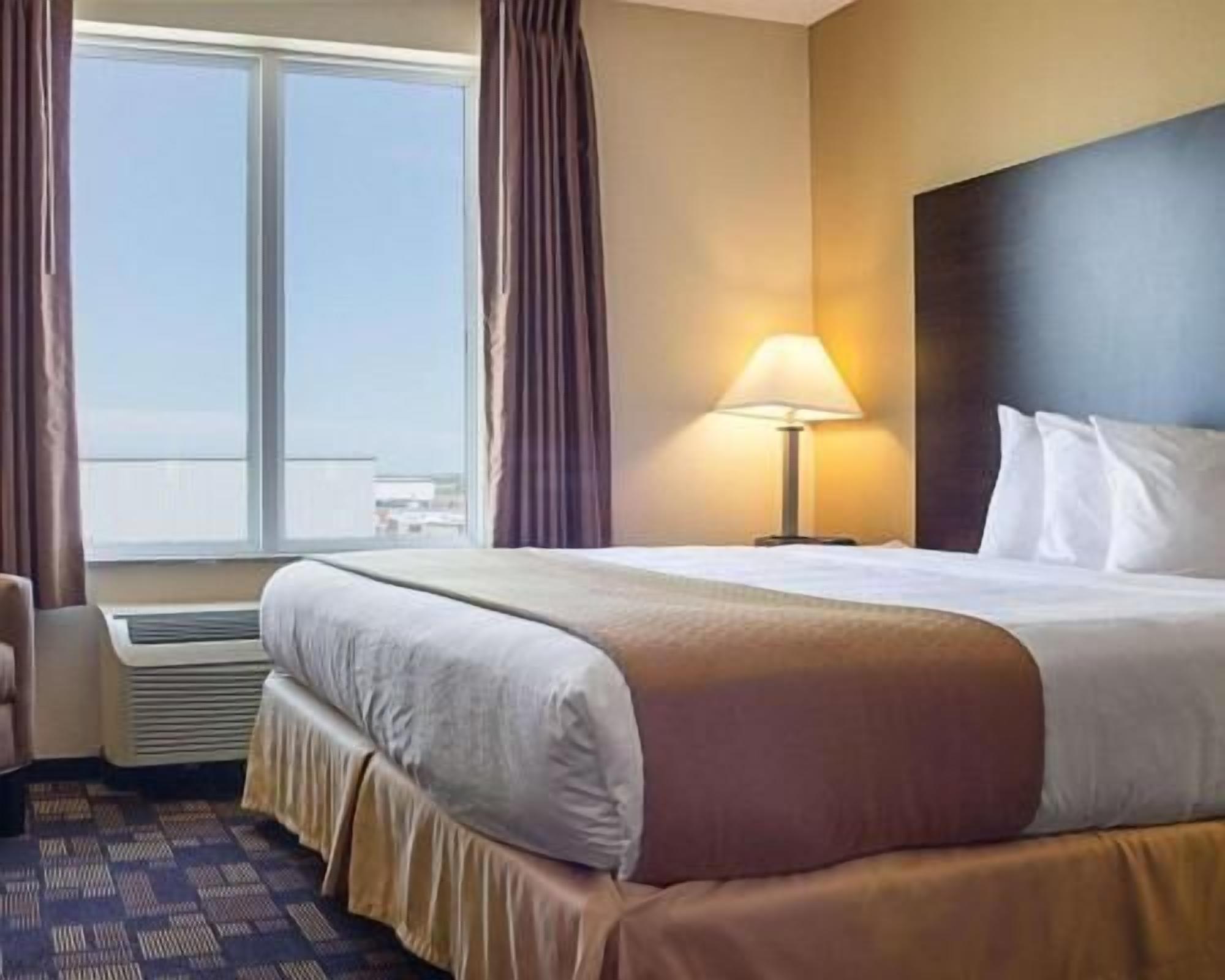 In-room safe, desk, laptop workspace, blackout drapes