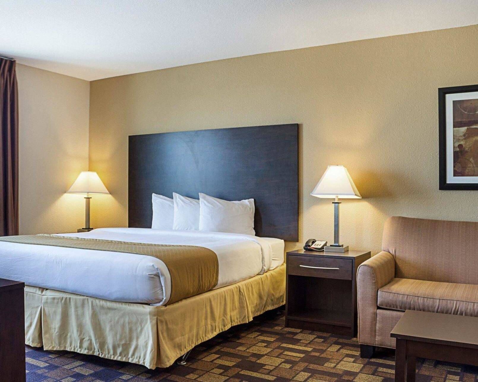 In-room safe, desk, laptop workspace, blackout drapes
