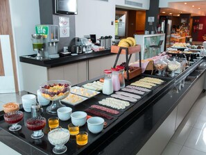 Komplett frokost hver dag (mot et tillegg)