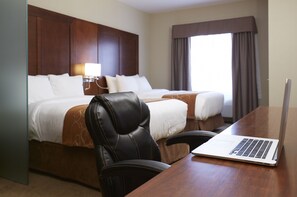 Suite, 2 Queen Beds, Non Smoking