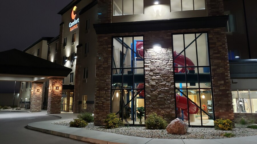 Comfort Suites Saskatoon