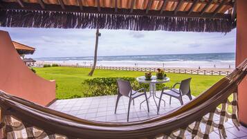 Chalet, uitzicht op zee | Kameruitzicht