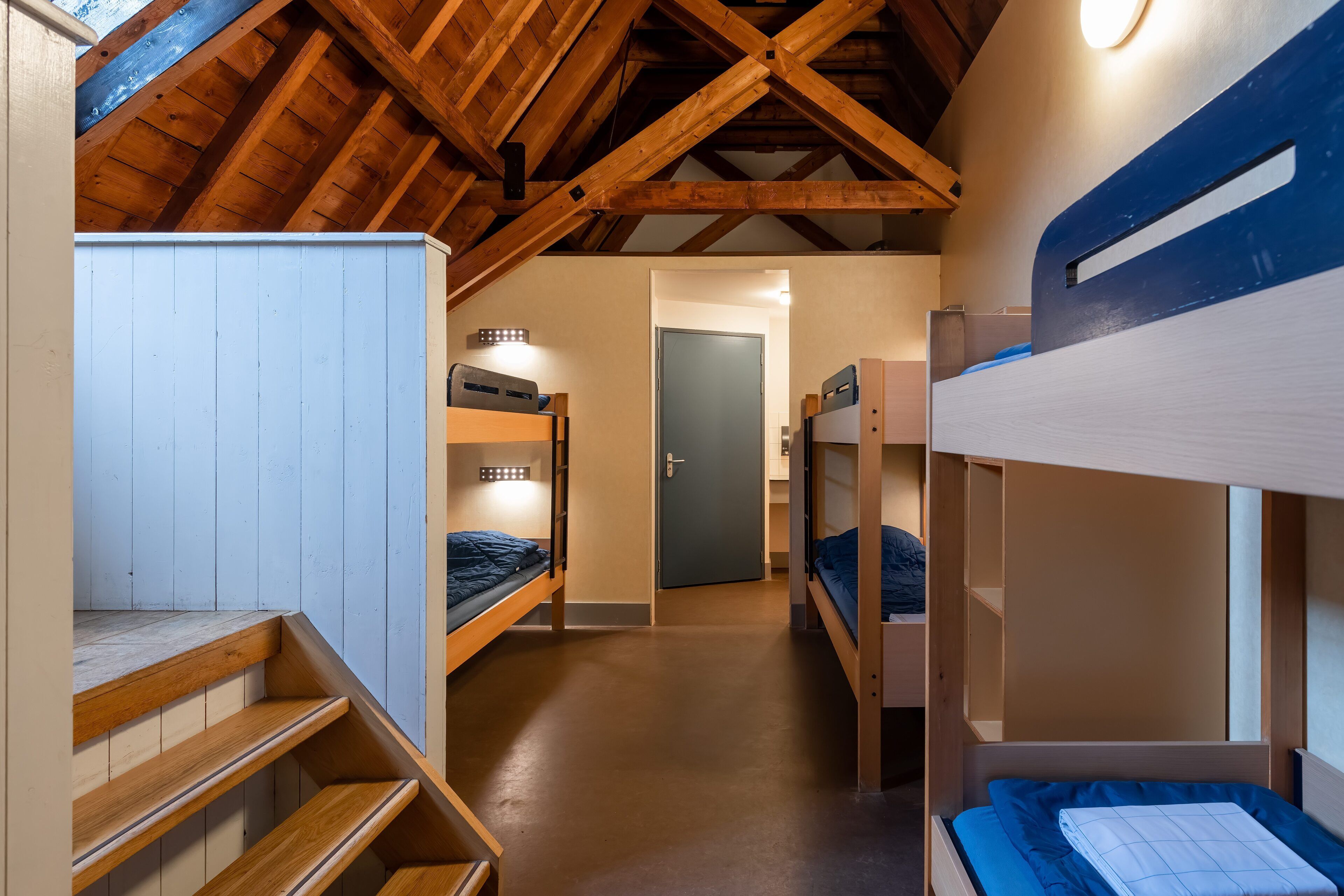 Phòng Tiêu chuẩn, phòng tắm riêng (Bunk beds, 6 persons) | Truy cập Internet không dây miễn phí, bộ trải giường 