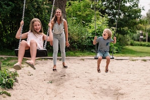 Children’s play area – outdoor