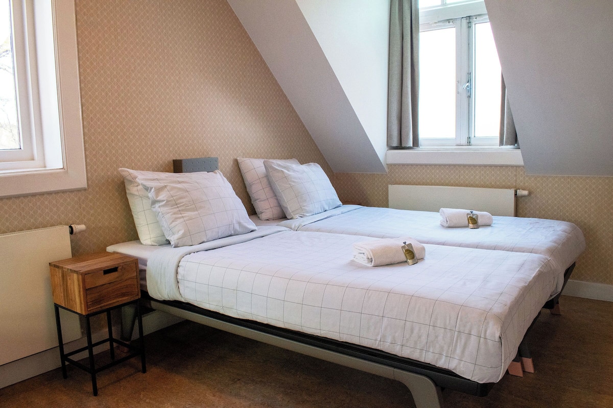 Comfort Twin Room | WiFi (free), bed sheets