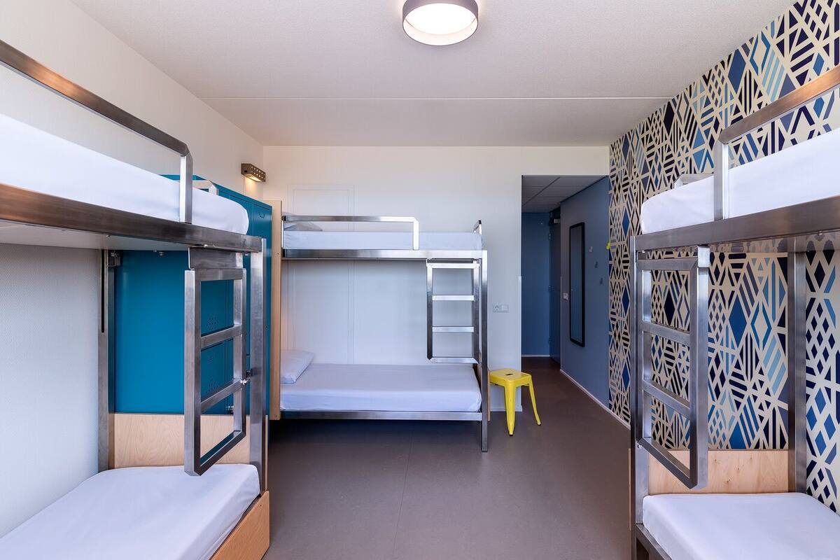 Kamar Standar, kamar mandi pribadi (Bunk beds, 6 persons) | Wi-Fi gratis dan seprai linen