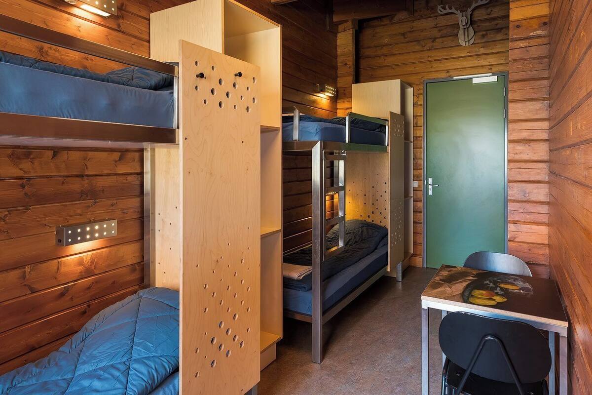 Standaard vierpersoonskamer, privébadkamer (Bunk beds) | Gratis wifi, beddengoed