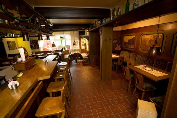 Bar (en el alojamiento)