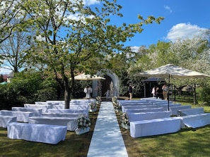 Área de bodas al aire libre