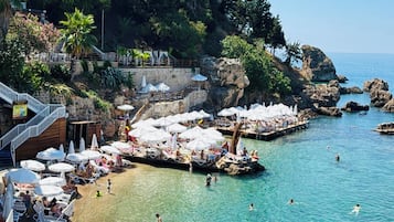 Plage privée à proximité