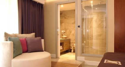 Taba Luxury Suites
