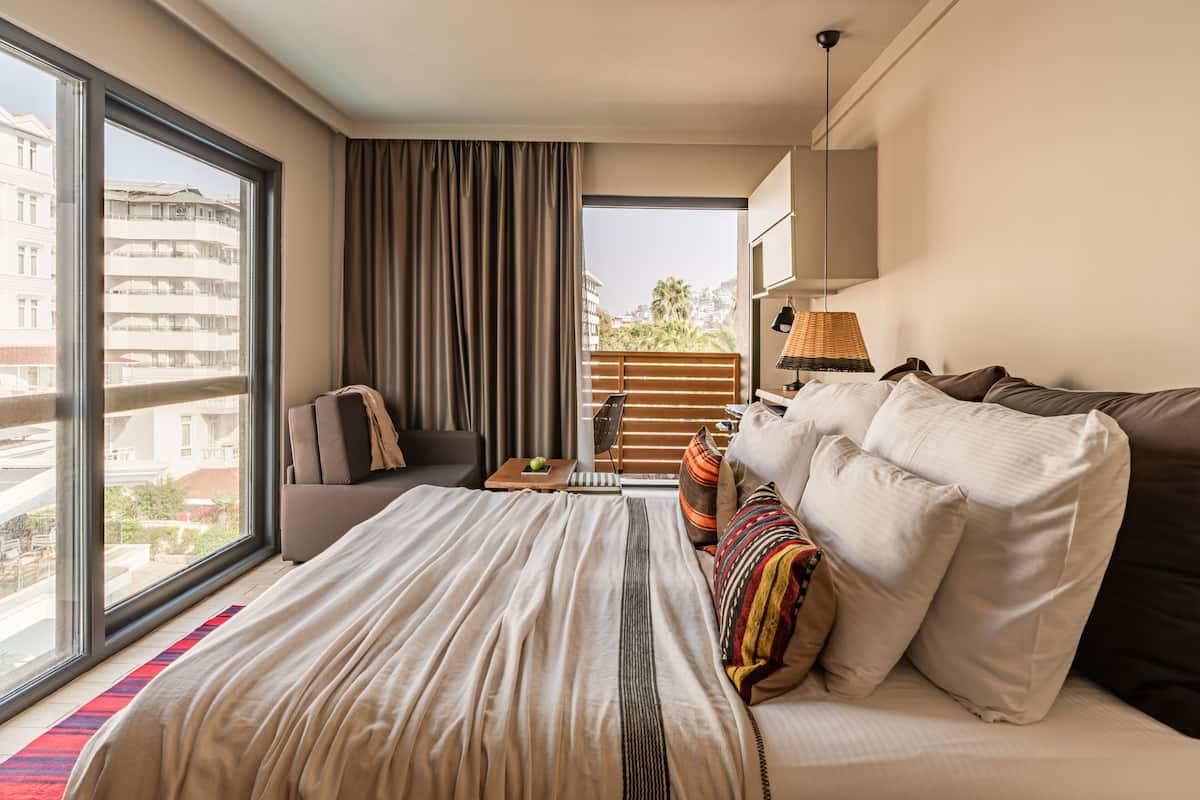 1 bedroom, in-room safe, desk, laptop workspace