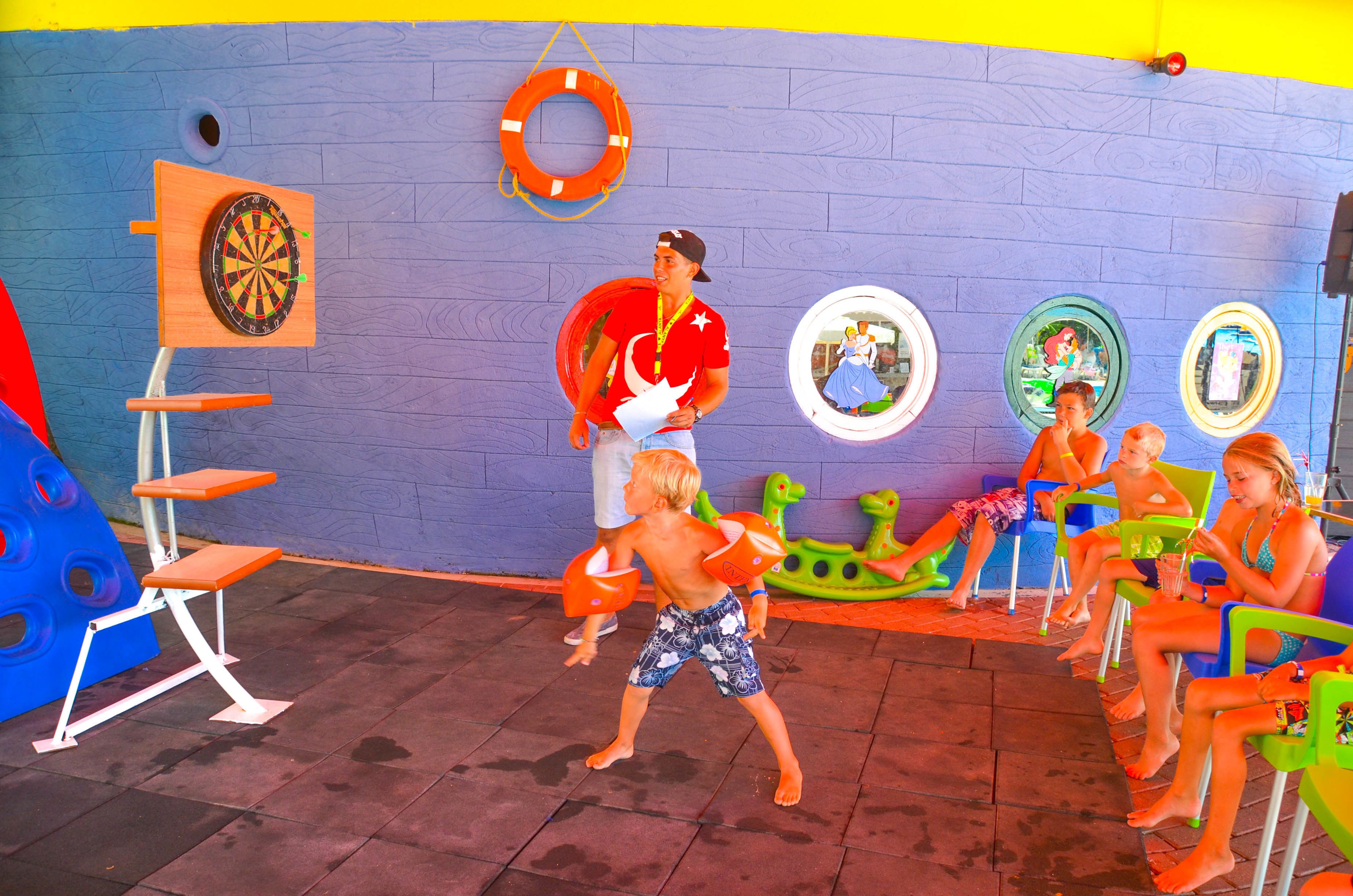 children’s play area – indoor