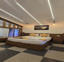 Hypo-allergenic bedding, desk, bed sheets