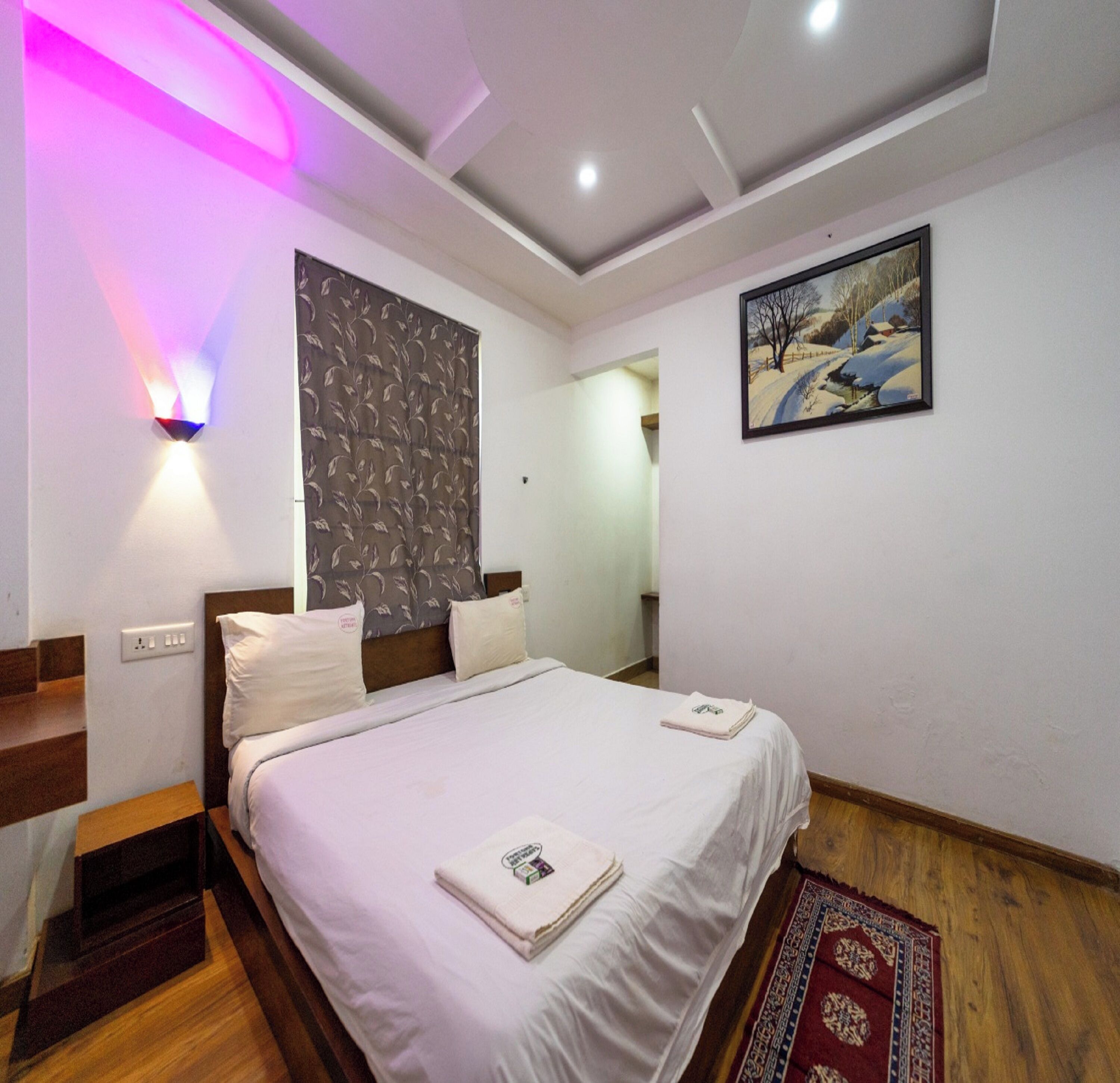 이그제큐티브룸 | 저자극성 침구, 책상, 침대 시트