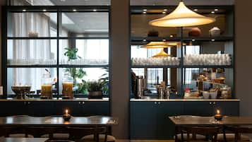 Gratis frukostbuffé varje dag
