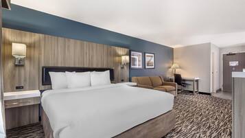 Suite, Multiple Beds, Non Smoking, Refrigerator & Microwave | Iron/ironing board, bed sheets