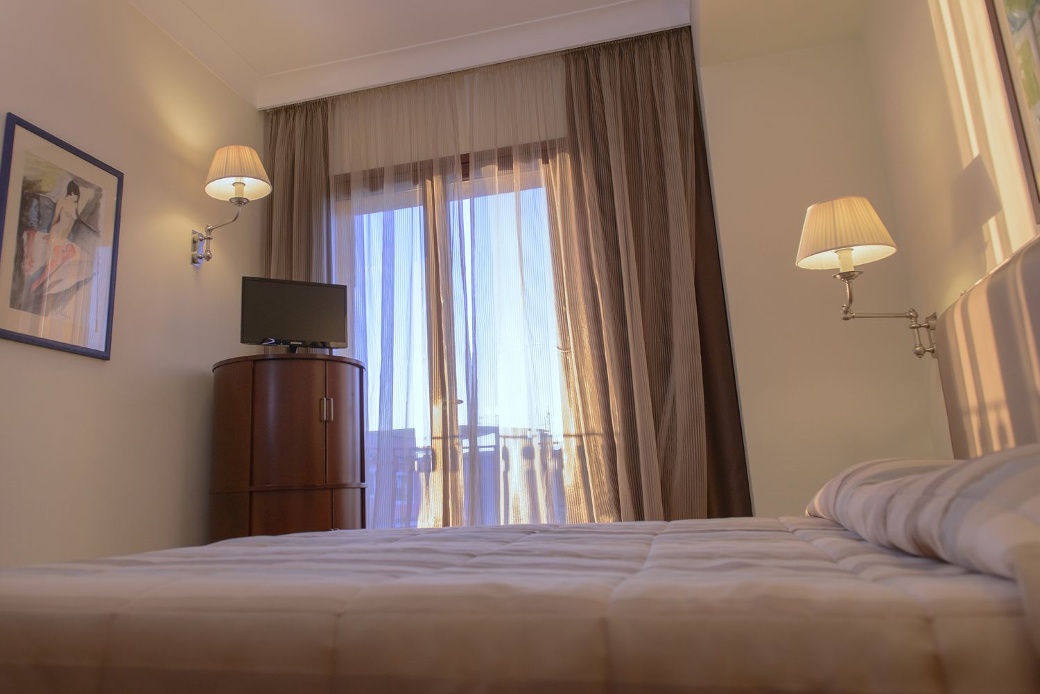 1 bedroom, premium bedding, minibar, in-room safe