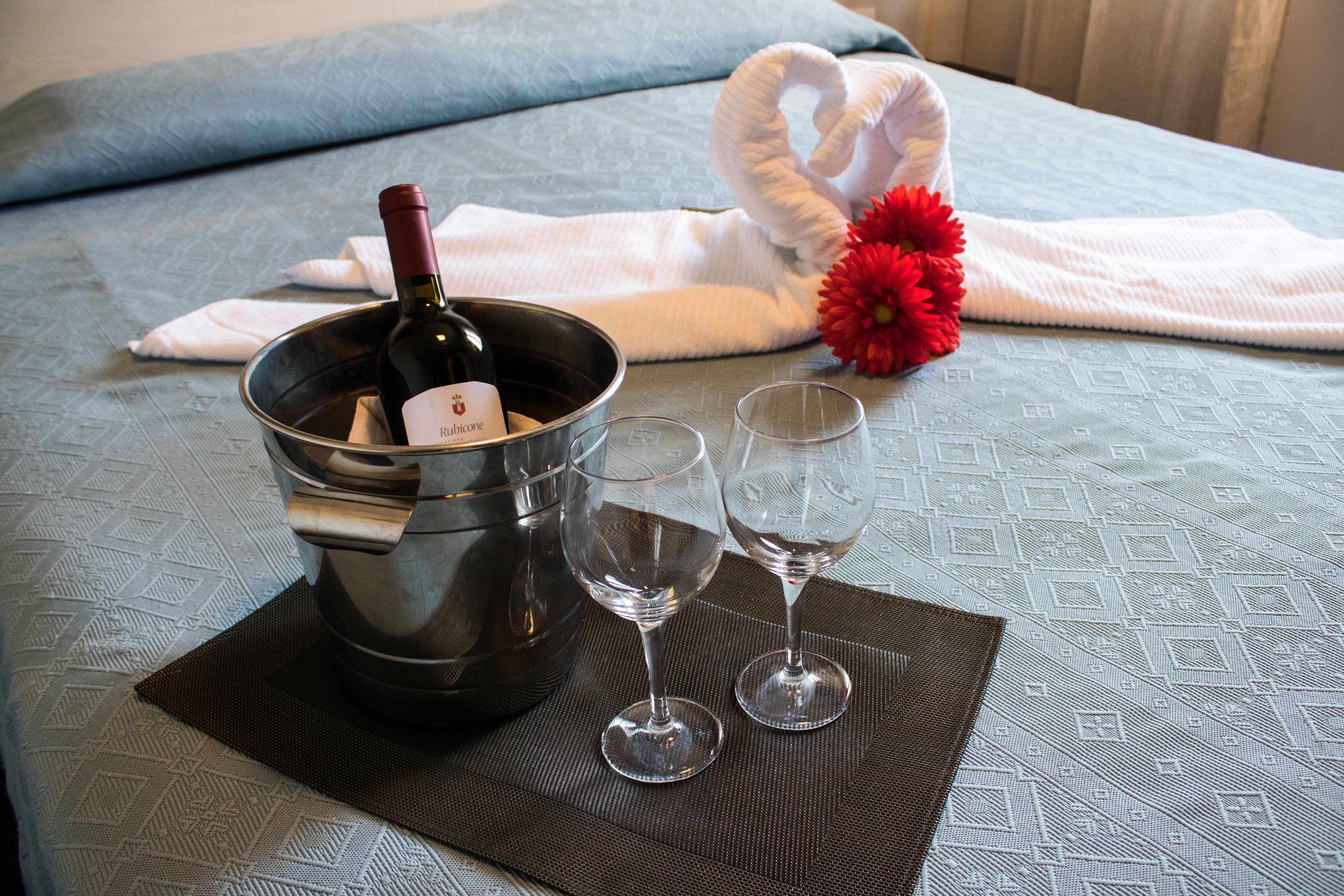 standard double or twin room | in-room safe, free wifi, bed sheets, wheelchair access