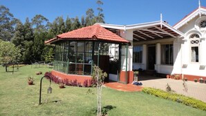 Property grounds - Sherlock Hotel (Ootacamund)