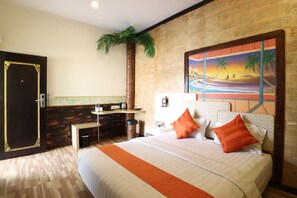 Quarto casal | Roupas de cama premium, cofres nos quartos, individualmente decorados