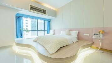 Comfort Double Room | 1 bedroom, free minibar items, in-room safe, individually decorated