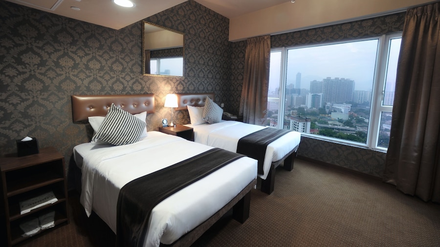 Ramada Grand Tsim Sha Tsui (旧ラマダ 香港 グランド チムサーチョイ (華美達華麗酒店))