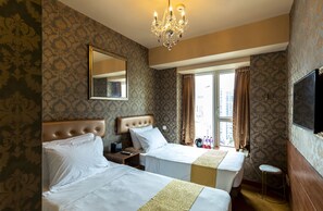 Standard Room Double/Twin | Minibar, in-room safe, soundproofing, free WiFi - Ramada Grand Tsim Sha Tsui (Former Ramada Hong Kong Grand Tsim Sha Tsui) (Kowloon)