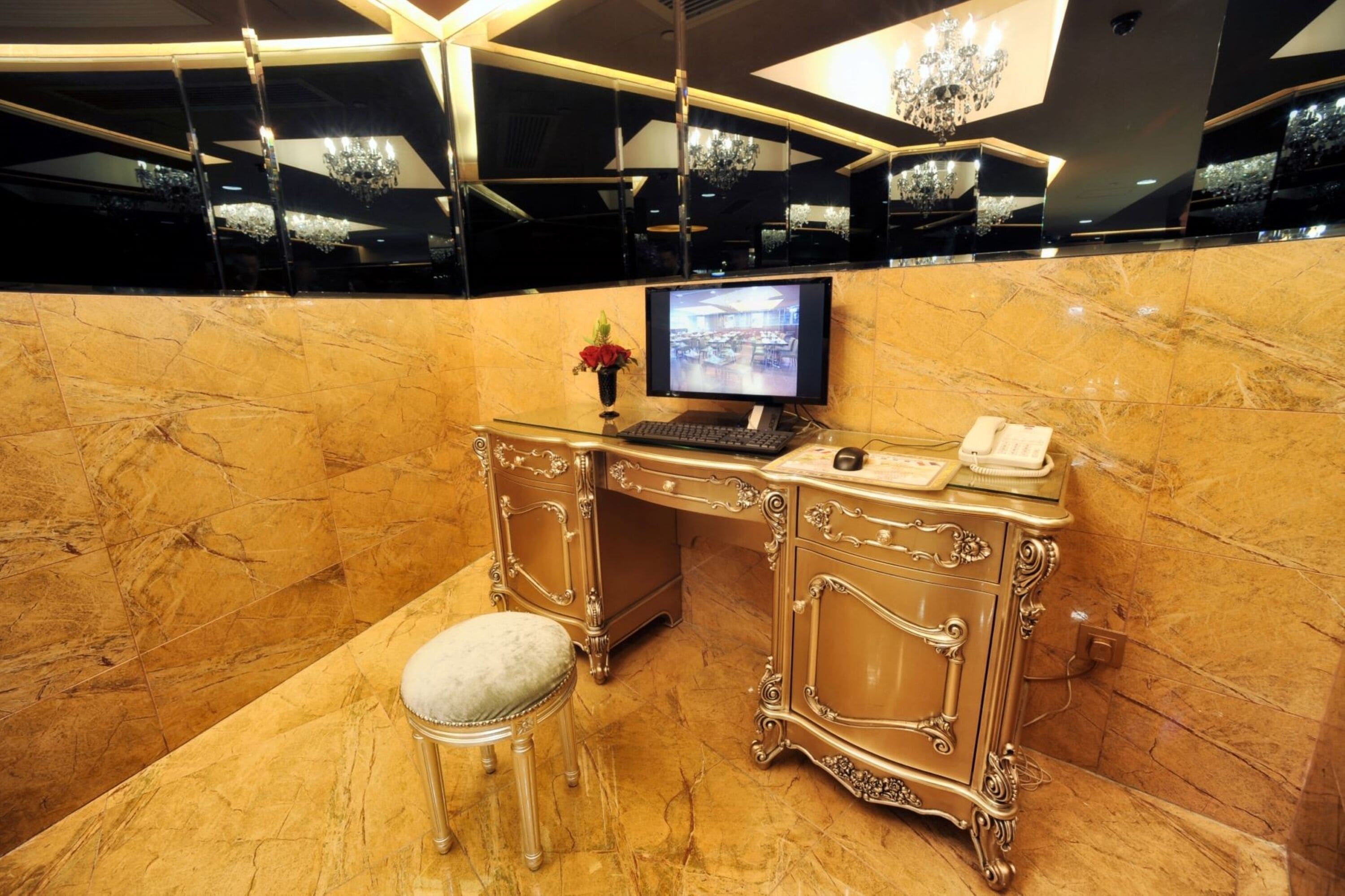 Photo - Ramada Grand Tsim Sha Tsui