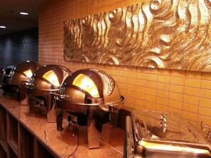 Daily full breakfast (HKD 77 per person) - Ramada Grand Tsim Sha Tsui (Former Ramada Hong Kong Grand Tsim Sha Tsui) (Kowloon)