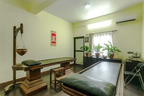 Couples treatment rooms, sauna, steam room, body treatments - Hotel Nepalaya (Kathmandu)