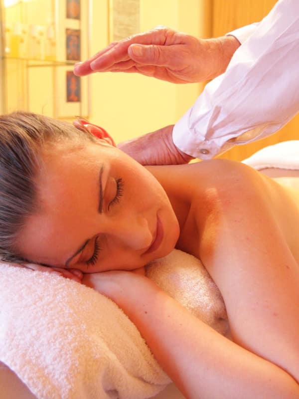 Couples treatment room(s), sauna, steam room, body treatments